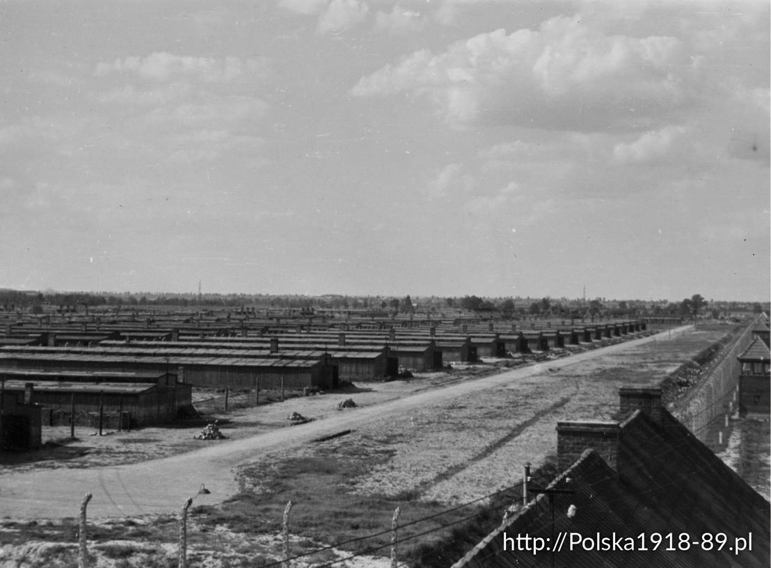 Widok na obóz koncentracyjny KL Auschwitz-Birkenau
