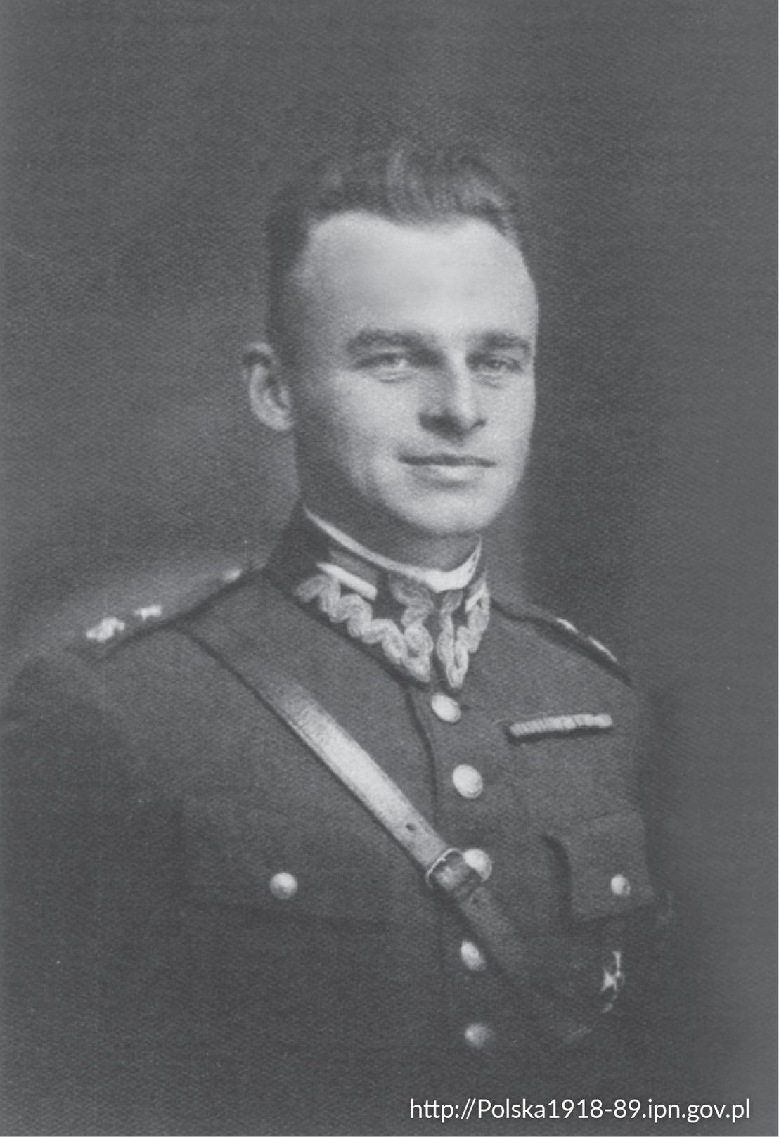 Przedwojenna fotografia Witolda Pileckiego jako ppor. kawalerii.  